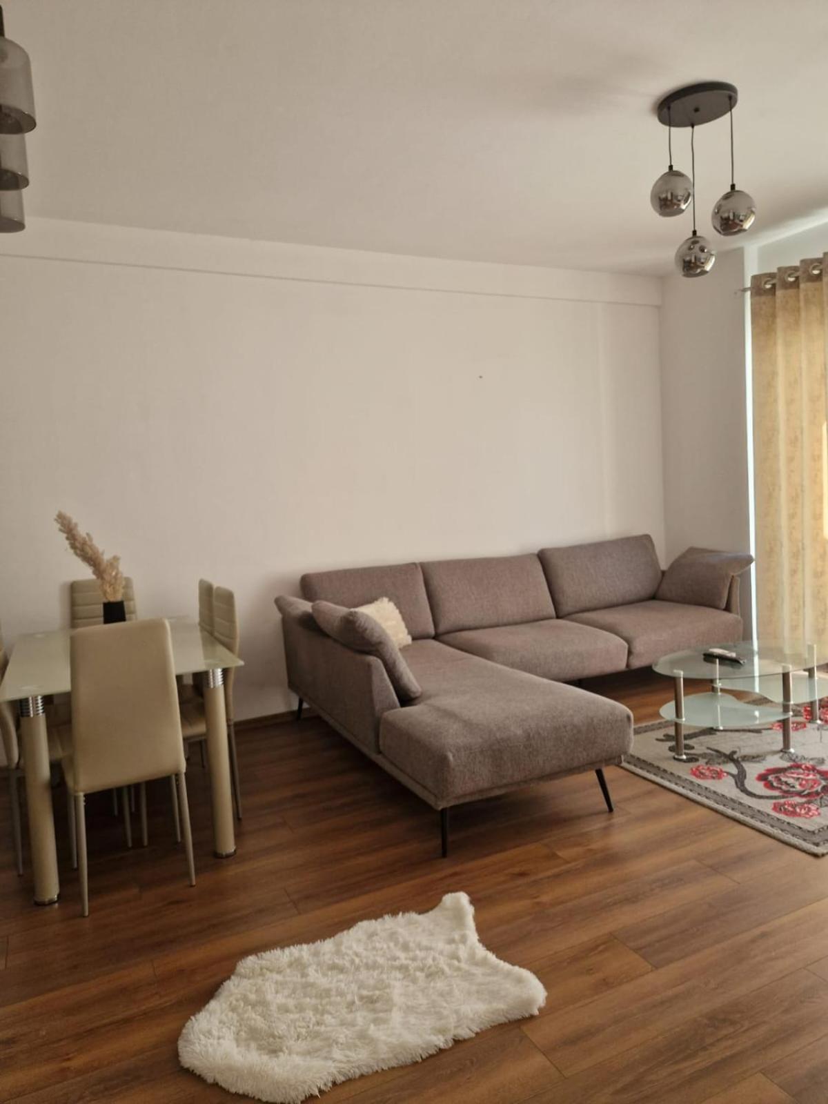 Daily Rent Apartment *
